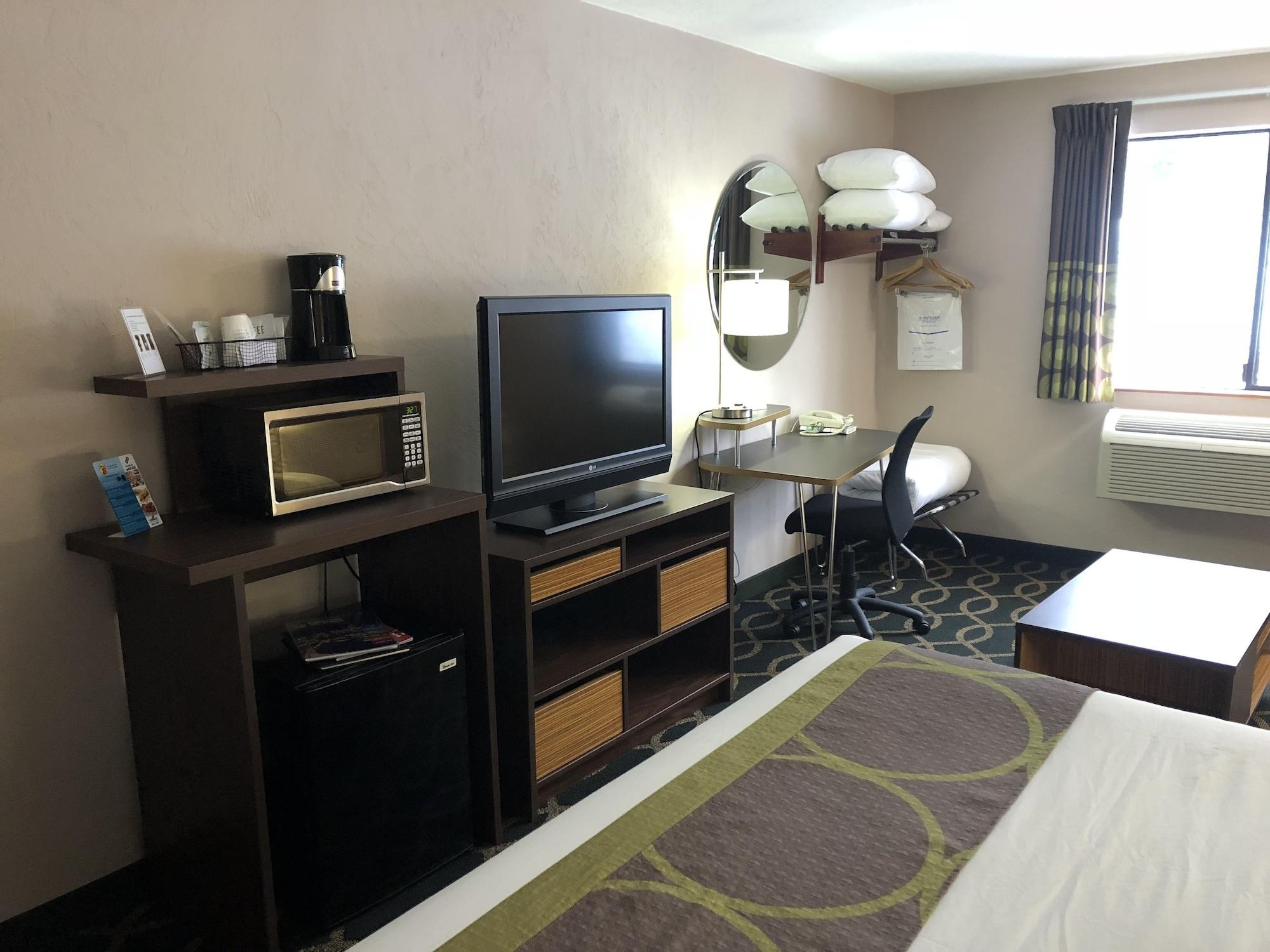 Motel Super 8 By Wyndham Port Angeles At Olympic National Park Exterior foto